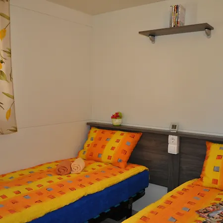 Mobilhome Victoria Lanterna Aldeamento Turístico 4*