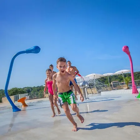 Ferienpark Mobilhome Victoria Lanterna Tar-Vabriga