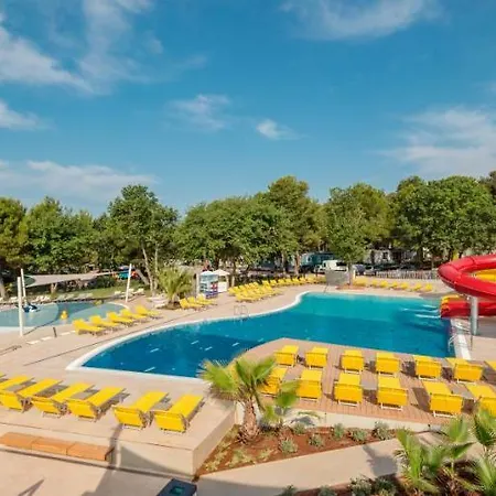 Aldeamento Turístico Mobilhome Victoria Lanterna