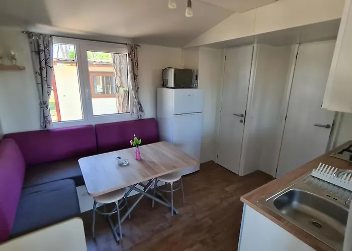 Prázdninový areál Mobilhome Victoria Lanterna 4*