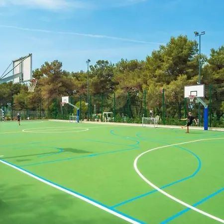 Mobilhome Victoria Lanterna База отдыха Тар