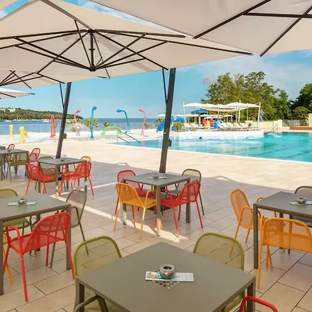 Mobilhome Victoria Camping Lanterna Holiday park