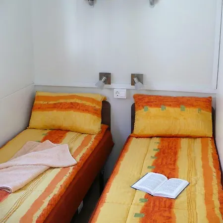 Mobilhome Victoria Lanterna База отдыха Тар