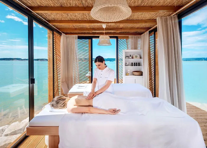 Mobilhome Victoria Camping Lanterna Park za odmor