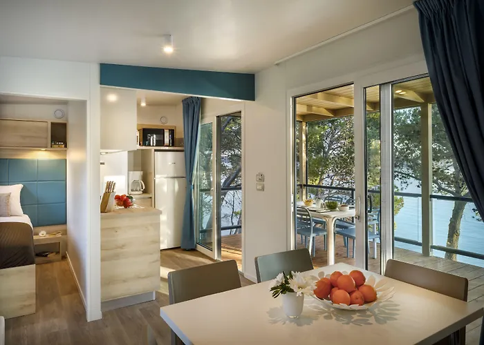 Park za odmor Mobilhome Victoria Camping Lanterna 4*